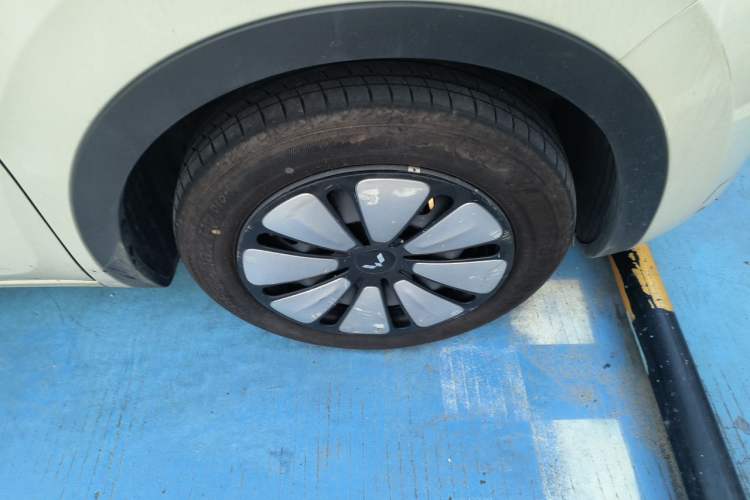 Used Wuling Bingo 2024 333 km Enjoyment Version Right Front Wheel Hub