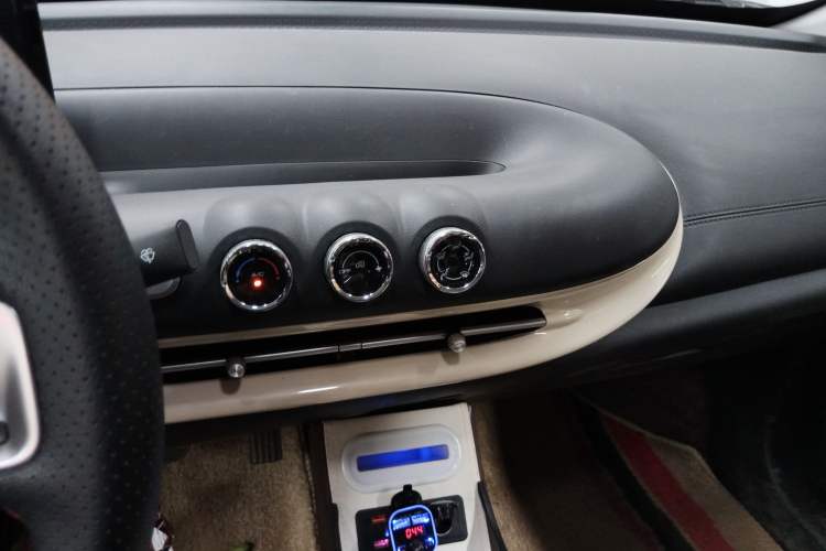 Used Wuling Bingo 2024 203km Light Edition Audio And AC Panel