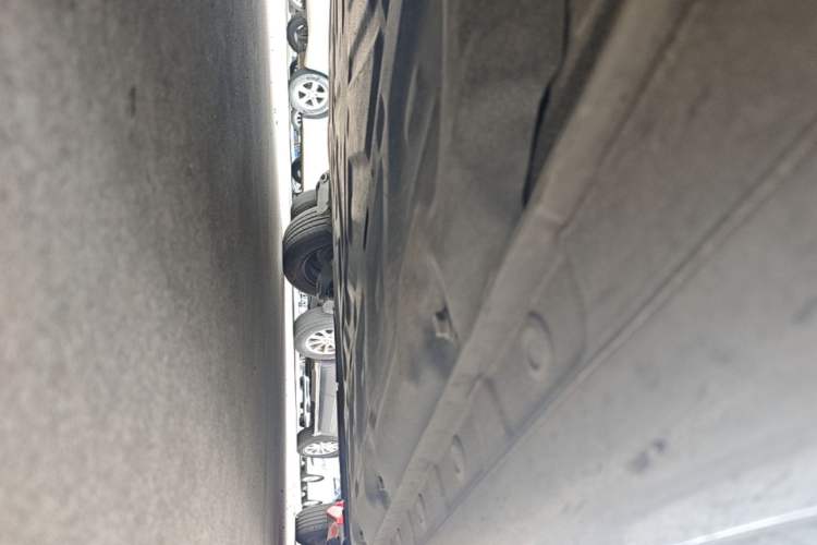 Used Wuling Bingo 2024 333 km Lingxi Connected Version Chassis Front Left