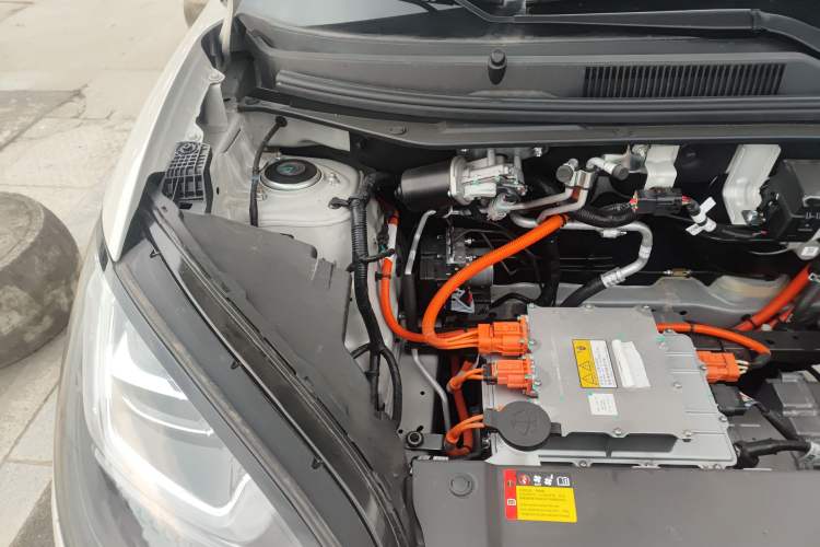 Used Wuling Bingo 2024 333 km Enjoyment Version Engine Bay Right