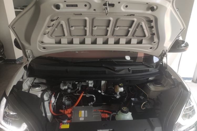 Used Wuling Bingo 2024 333 km Lingxi Connected Version Engine Bay