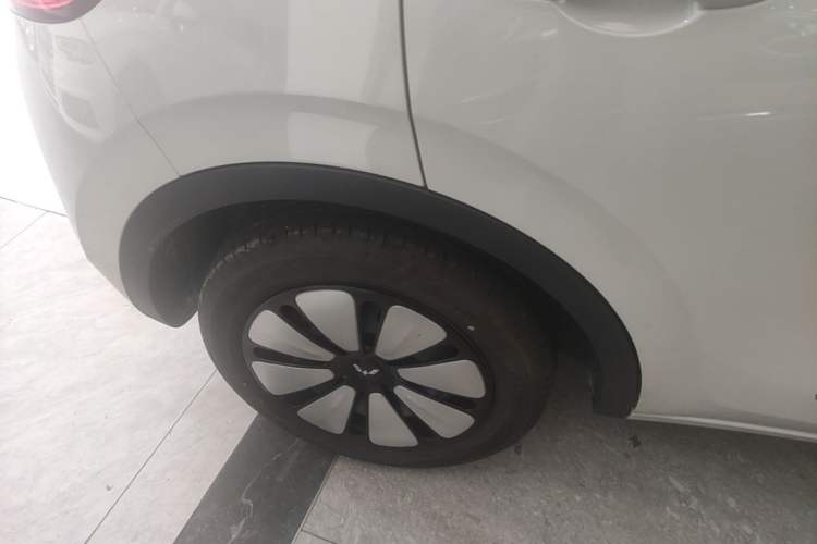 Used Wuling Bingo 2024 333 km Lingxi Connected Version Exterior 5