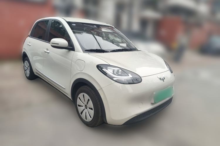 Used Wuling Bingo 2024 203km Light Edition Front Right 45 Deg