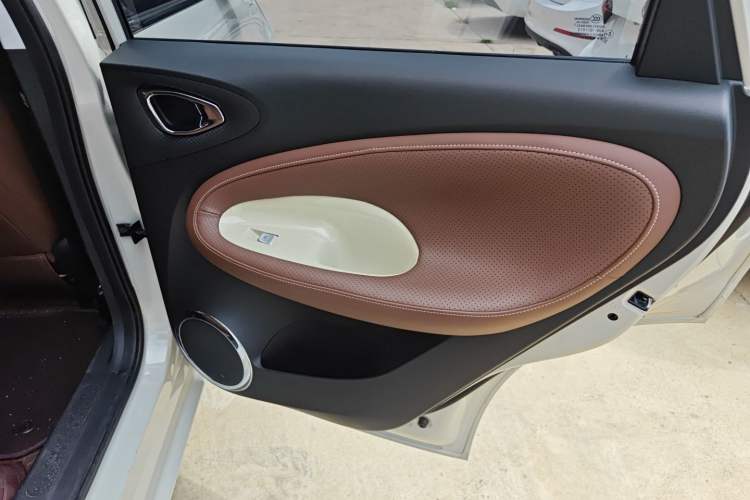 Used Wuling Bingo 2024 333 km Enjoyment Version Interior 6