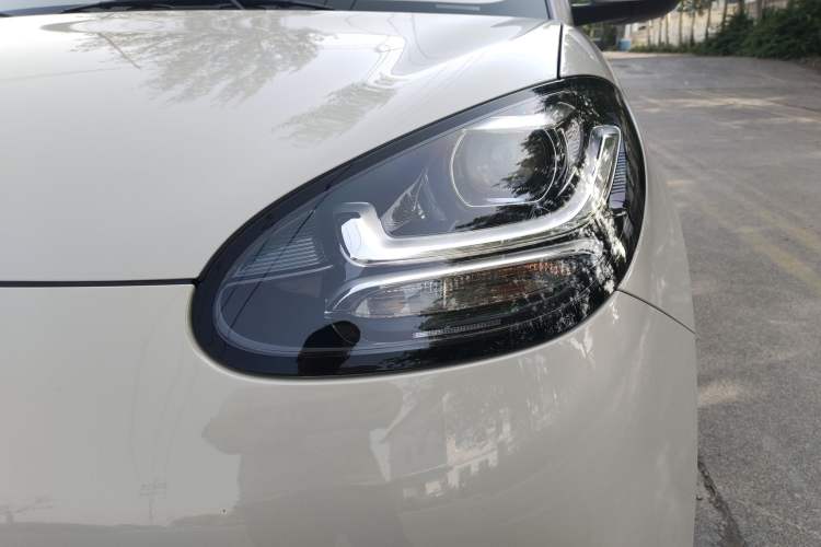 Used Wuling Bingo 2024 203km Light Edition Left Front Headlight