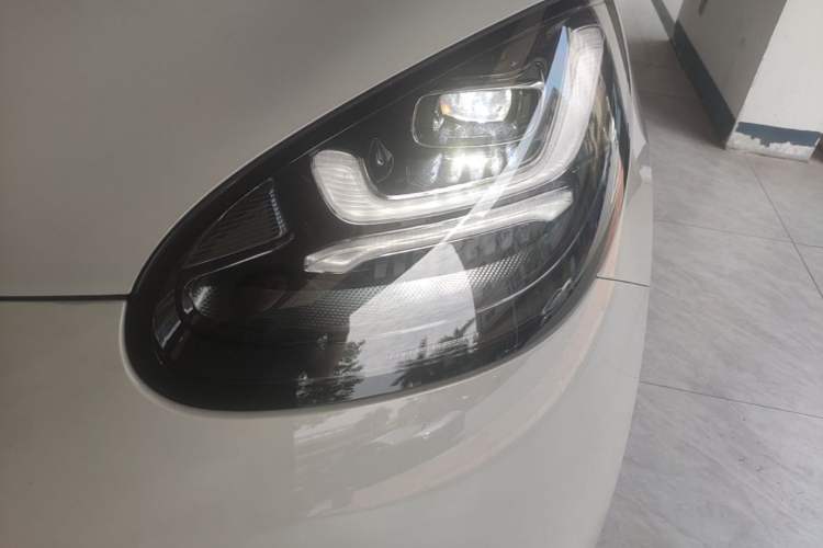 Used Wuling Bingo 2024 333 km Lingxi Connected Version Left Front Headlight