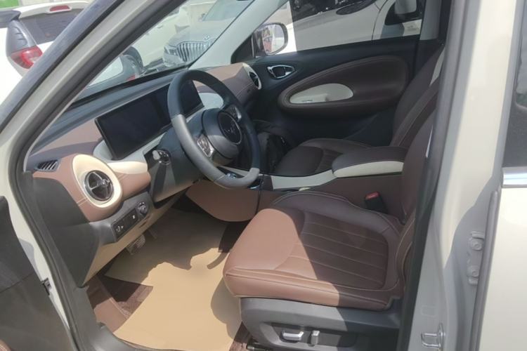 Used Wuling Bingo 2024 333 km Lingxi Connected Version Left Front Seat