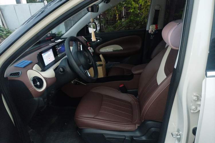 Used Wuling Bingo 2024 333 km Enjoyment Version Left Front Seat