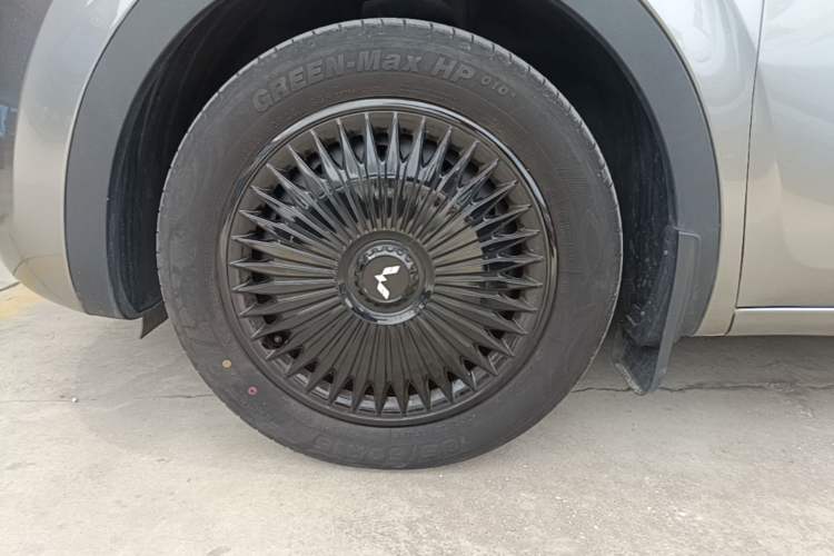 Used Wuling Bingo 2024 203km Light Edition Left Front Wheel Hub