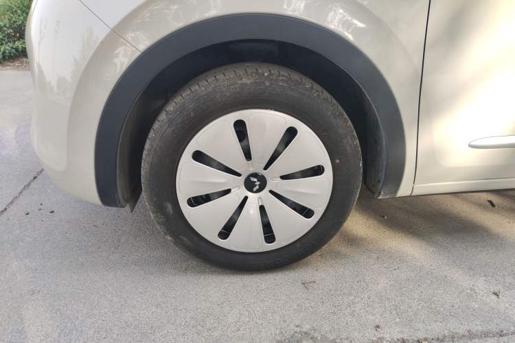 Used Wuling Bingo 2024 203km Light Edition Left Front Wheel Hub