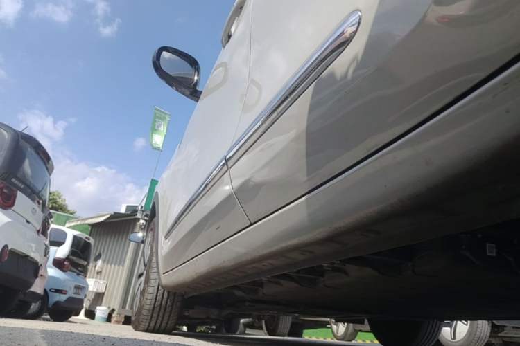 Used Wuling Bingo 2024 333 km Lingxi Connected Version Left Side Sill