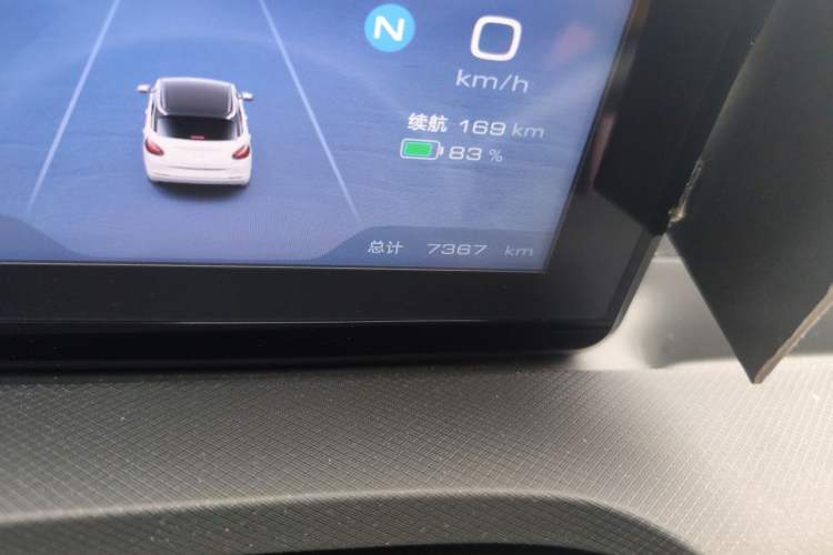 Used Wuling Bingo 2024 203km Light Edition Odometer Close Up