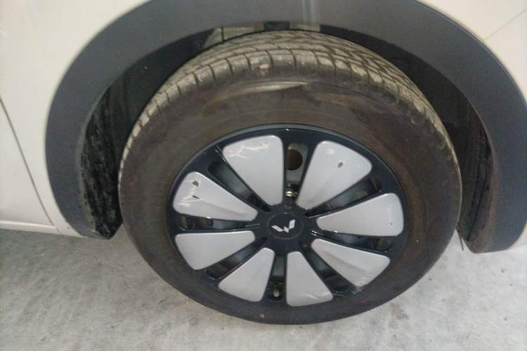 Used Wuling Bingo 2024 333 km Enjoyment Version Right Front Wheel Hub