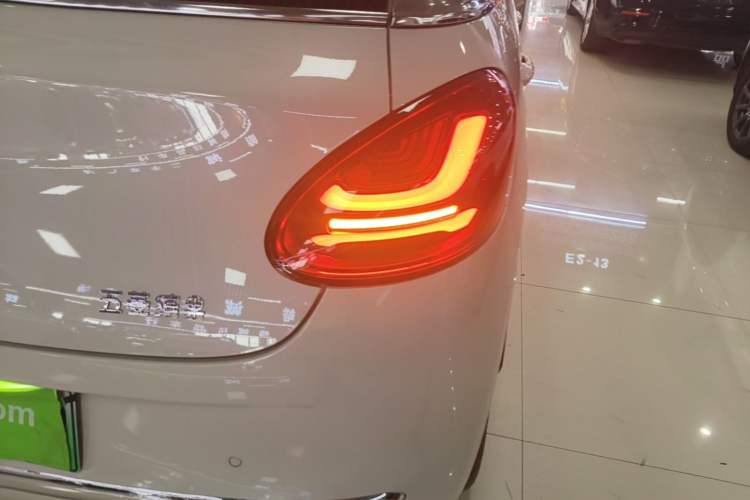 Used Wuling Bingo 2024 333 km Lingxi Connected Version Right Rear Taillight