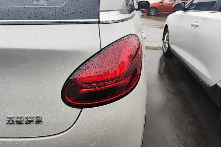 Used Wuling Bingo 2024 333 km Enjoyment Version Right Rear Taillight