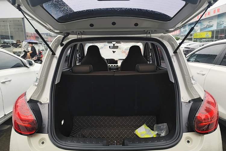 Used Wuling Bingo 2024 333 km Enjoyment Version Trunk
