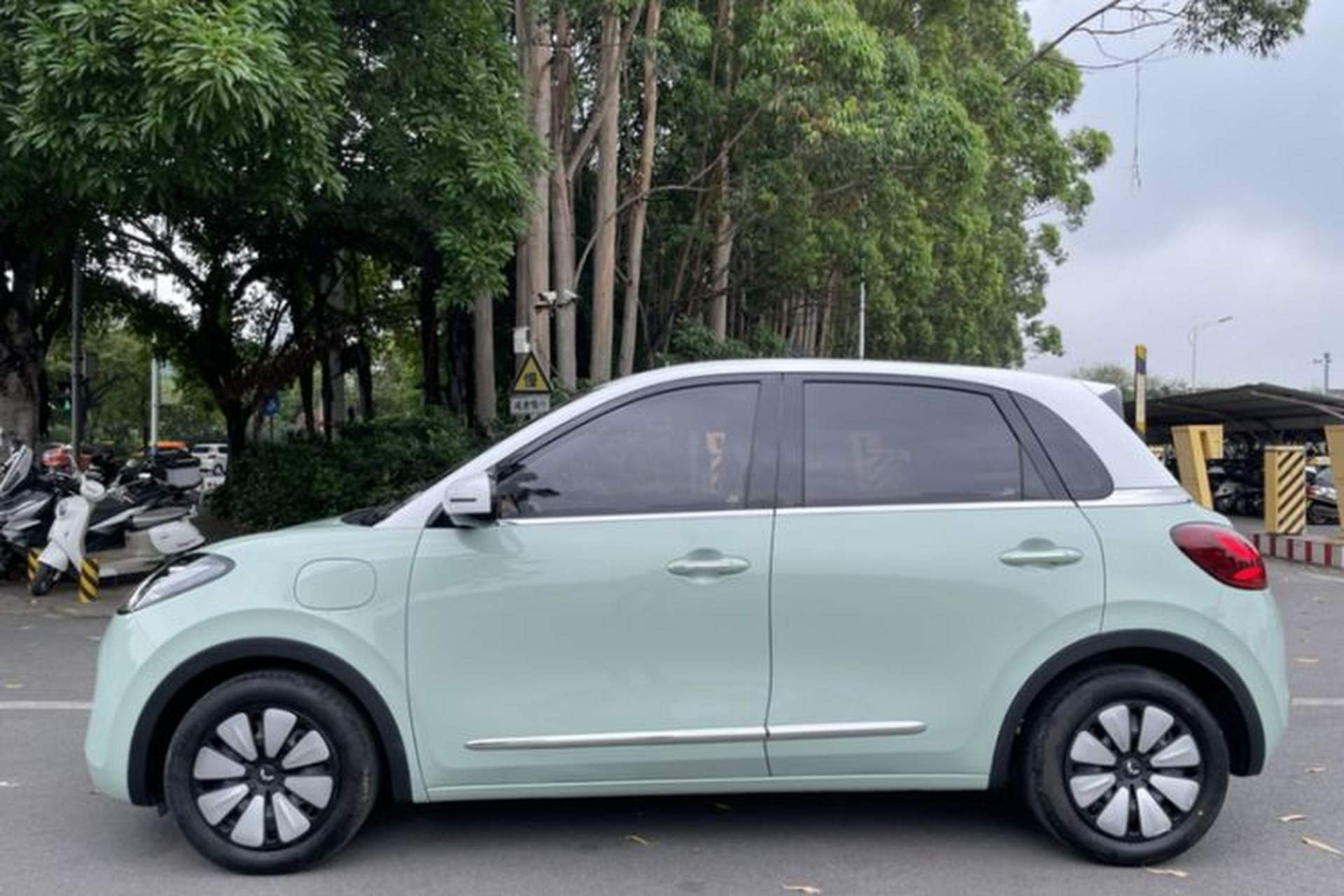 Used Wuling Bingo 2024 333 km Lingxi Connected Version Exterior 7