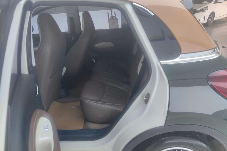 Used Wuling Bingo 2024 333 km Enjoyment Version Right Rear Seat