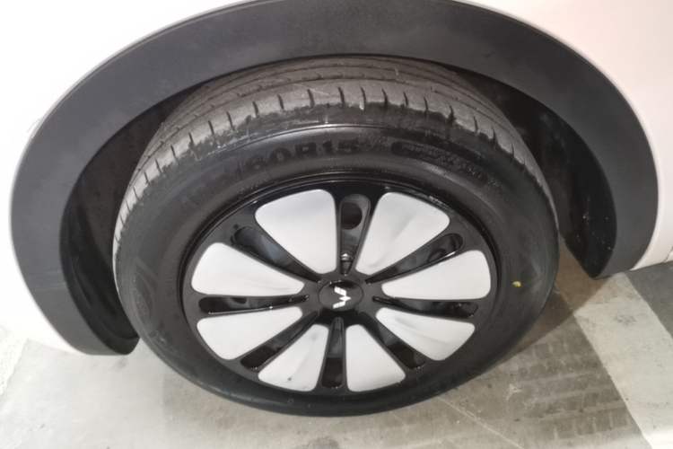Used Wuling Bingo 2024 333 km Enjoyment Version Left Front Wheel Hub