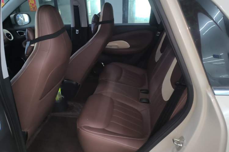 Used Wuling Bingo 2024 333 km Enjoyment Version Left Rear Seat