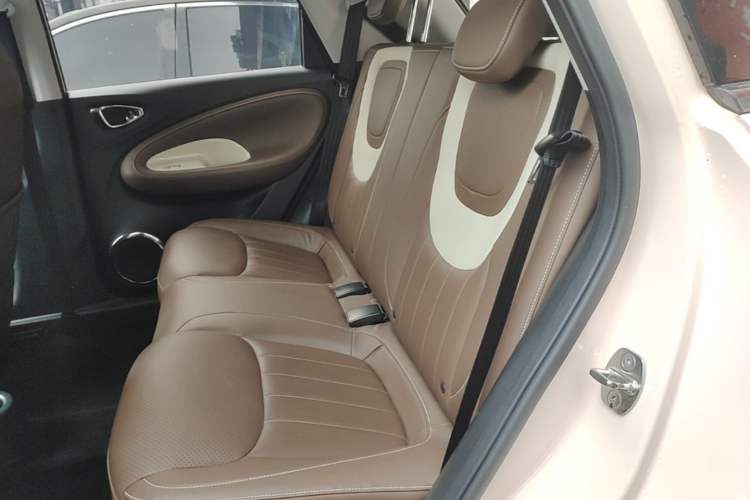 Used Wuling Bingo 2024 333 km Enjoyment Version Left Rear Seat