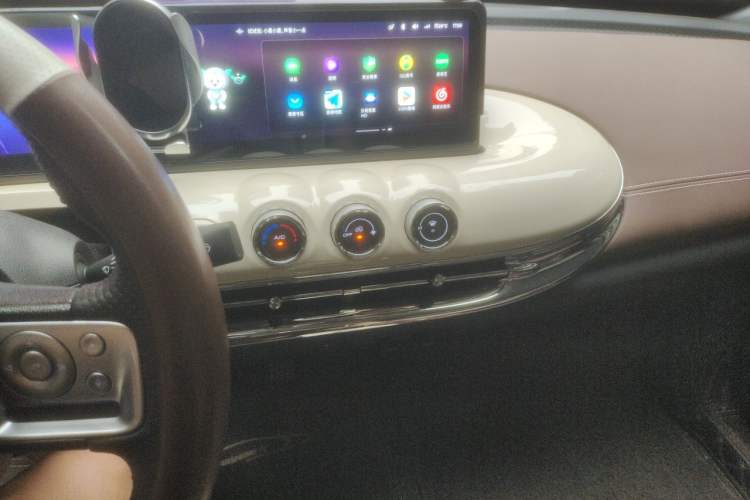 Used Wuling Bingo 2024 333 km Lingxi Connected Version Audio And AC Panel