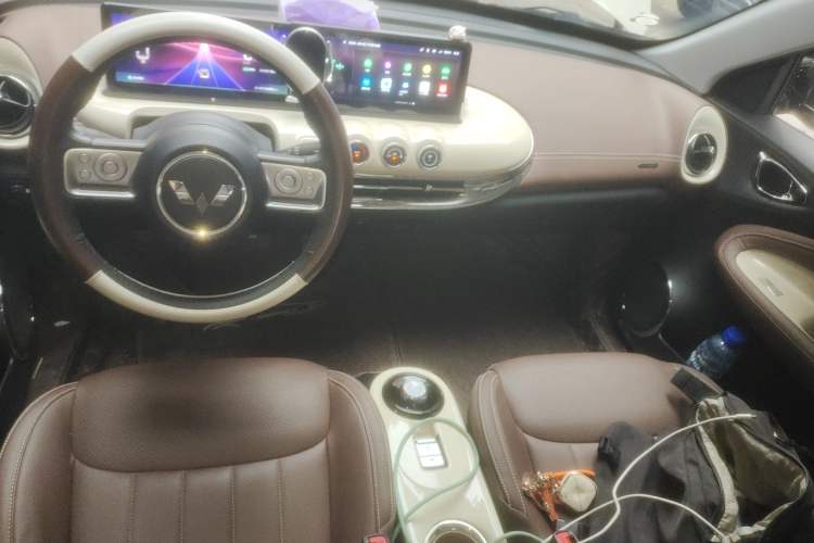 Used Wuling Bingo 2024 333 km Lingxi Connected Version Center Console