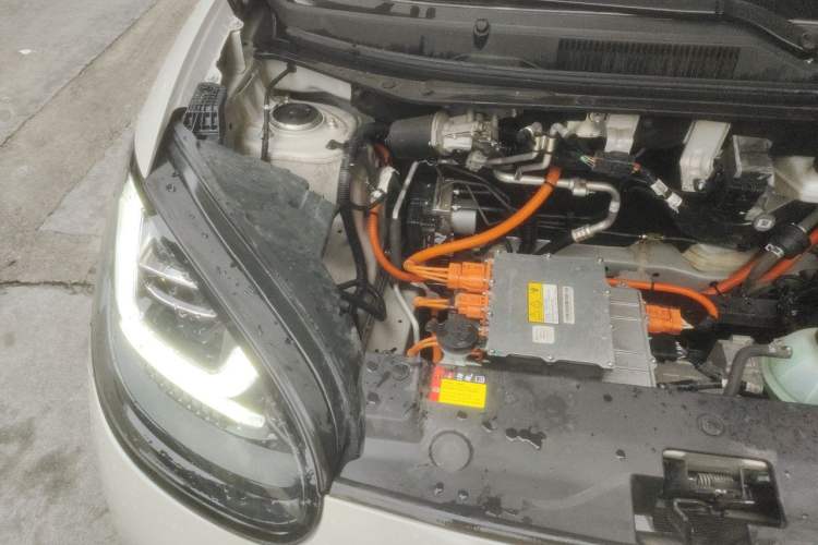 Used Wuling Bingo 2024 333 km Lingxi Connected Version Engine Bay Right