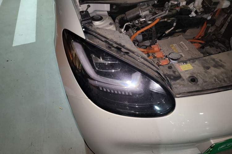 Used Wuling Bingo 2024 333 km Enjoyment Version Right Front Headlight