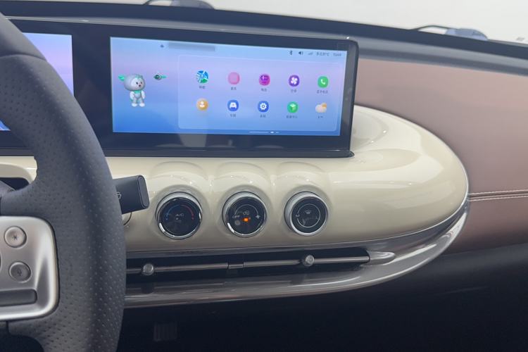 Used Wuling Bingo 2024 333 km Lingxi Connected Version Audio And AC Panel
