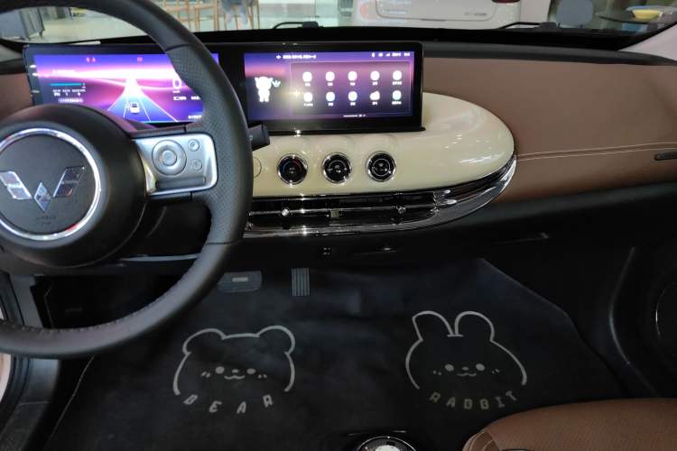 Used Wuling Bingo 2024 410 km Lingxi Deluxe Edition Audio And AC Panel
