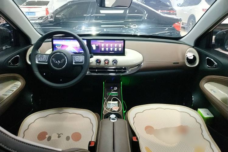 Used Wuling Bingo 2024 333 km Lingxi Connected Version Center Console
