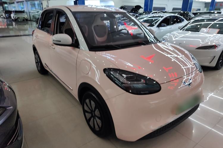 Used Wuling Bingo 2024 410 km Lingxi Deluxe Edition Front Right 45 Deg