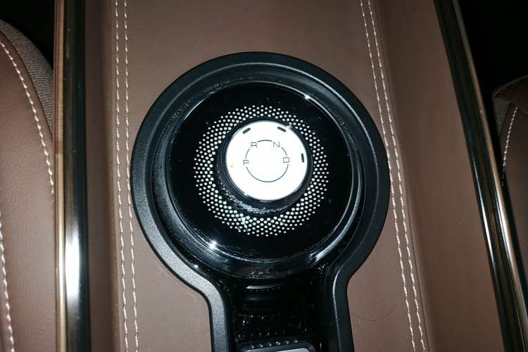Used Wuling Bingo 2024 333 km Lingxi Connected Version Gear Lever