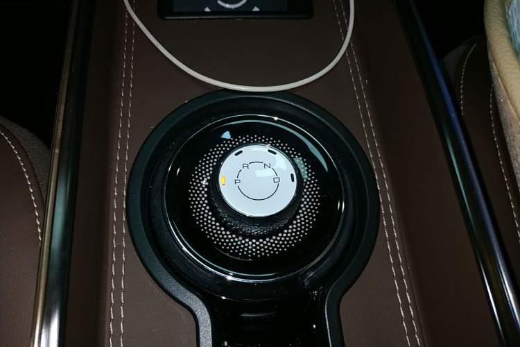Used Wuling Bingo 2024 333 km Lingxi Connected Version Gear Lever