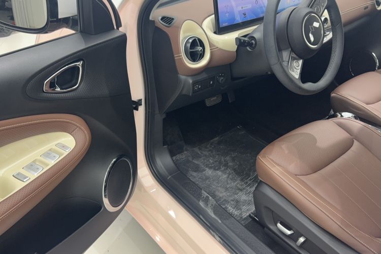 Used Wuling Bingo 2024 333 km Lingxi Connected Version Interior 2