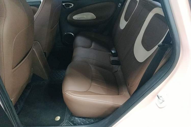 Used Wuling Bingo 2024 333 km Lingxi Connected Version Left Rear Seat