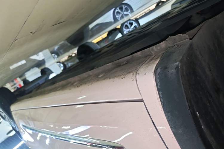 Used Wuling Bingo 2024 333 km Lingxi Connected Version Left Side Sill