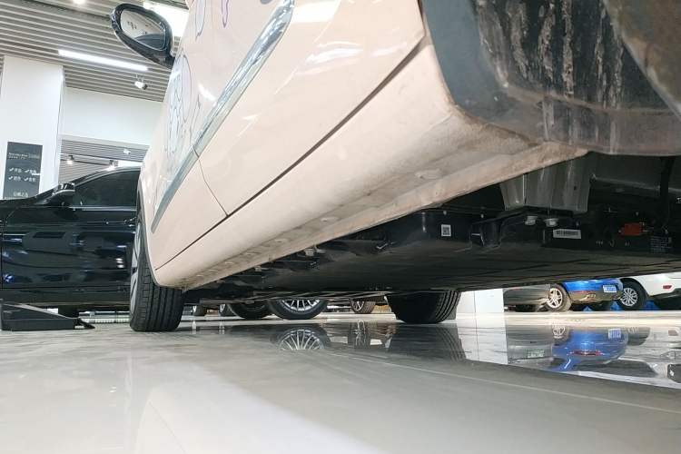 Used Wuling Bingo 2024 333 km Lingxi Connected Version Left Side Sill