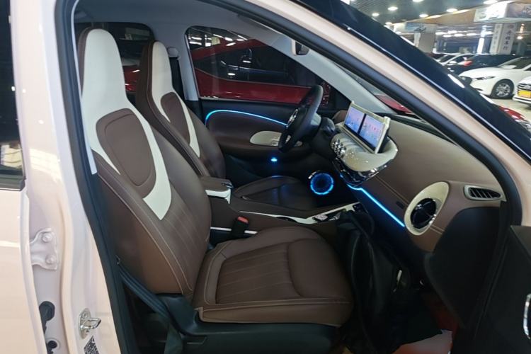 Used Wuling Bingo 2024 333 km Lingxi Connected Version Right Front Seat