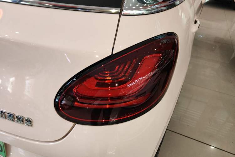 Used Wuling Bingo 2024 410 km Lingxi Deluxe Edition Right Rear Taillight