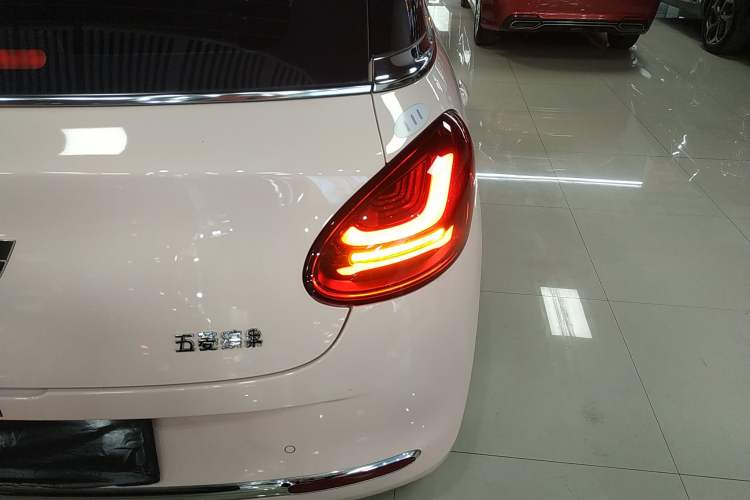 Used Wuling Bingo 2024 333 km Lingxi Connected Version Right Rear Taillight
