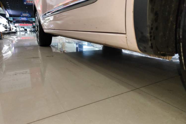 Used Wuling Bingo 2024 410 km Lingxi Deluxe Edition Right Side Sill