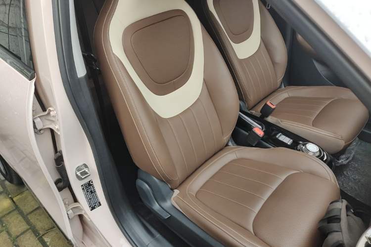 Used Wuling Bingo 2024 333 km Enjoyment Version Right Front Seat