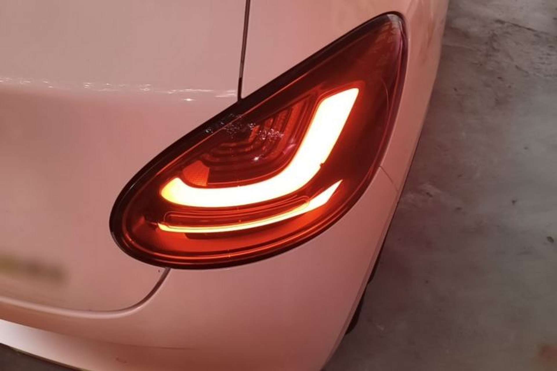 Used Wuling Bingo 2024 333 km Enjoyment Version Right Rear Taillight