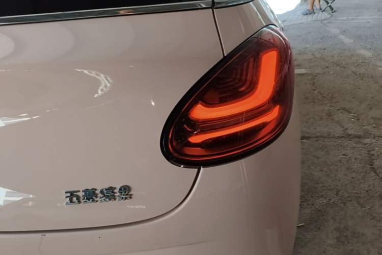 Used Wuling Bingo 2024 333 km Enjoyment Version Right Rear Taillight