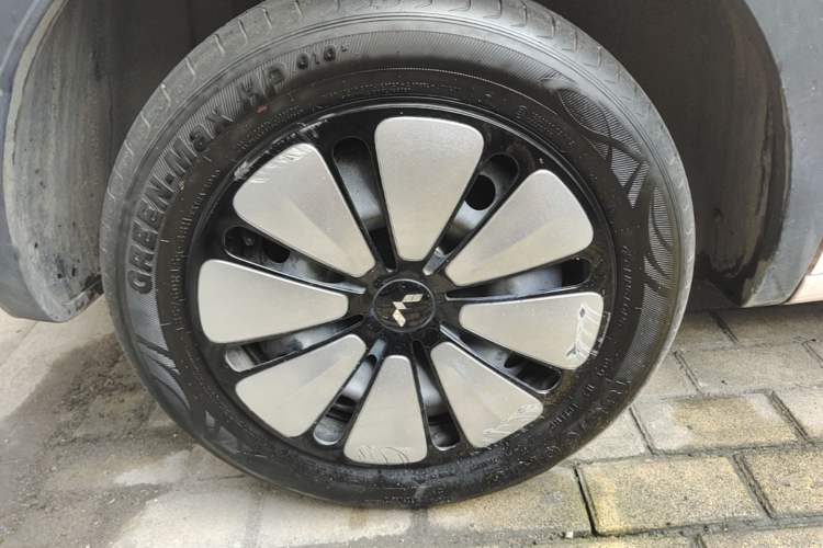 Used Wuling Bingo 2024 333 km Enjoyment Version Right Rear Wheel Hub
