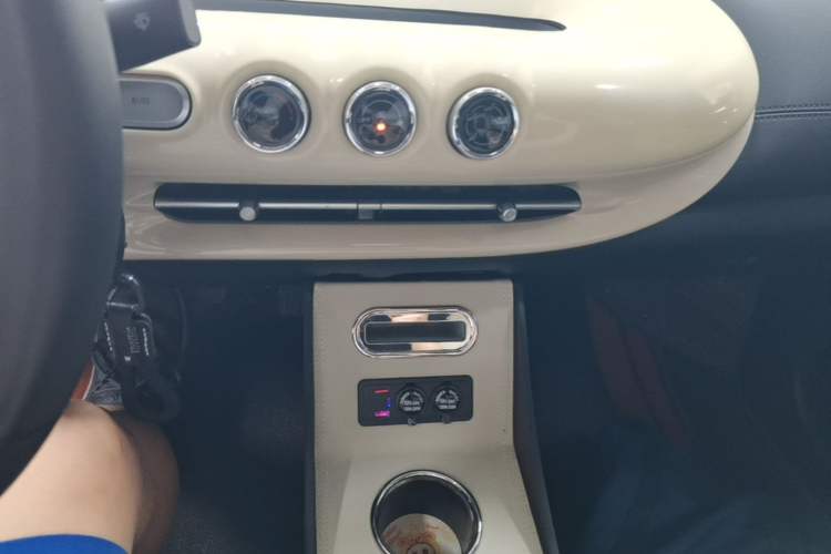 Used Wuling Bingo 2024 203km Light Edition Audio And AC Panel