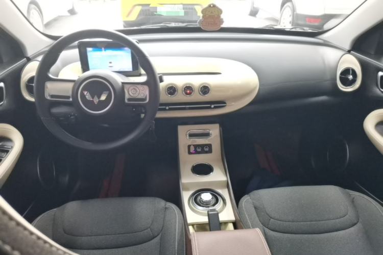 Used Wuling Bingo 2024 203km Light Edition Center Console
