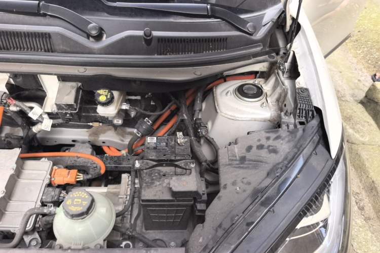Used Wuling Bingo 2024 333 km Enjoyment Version Engine Bay Left